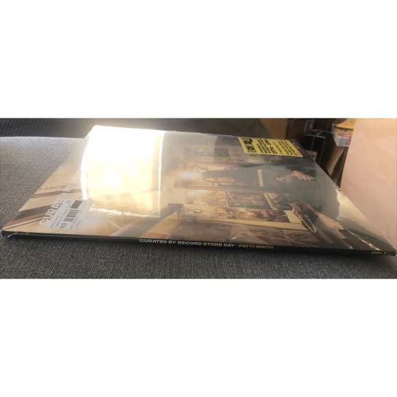 Patti Smith "Curated By Record Store Day" 2LP Vinyl RSD MINT - Picture 6 of 8